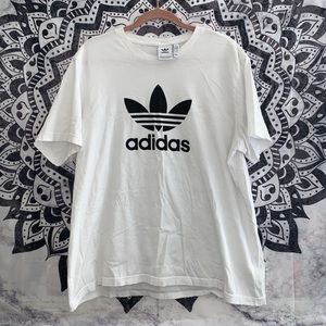 Adidas t shirt